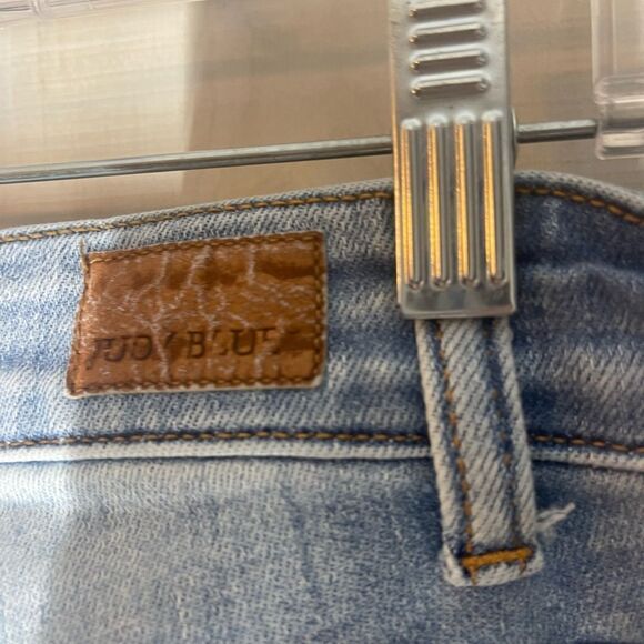 Judy Blue distressed light wash jeans frayed hem, size 14w - Picture 13 of 16